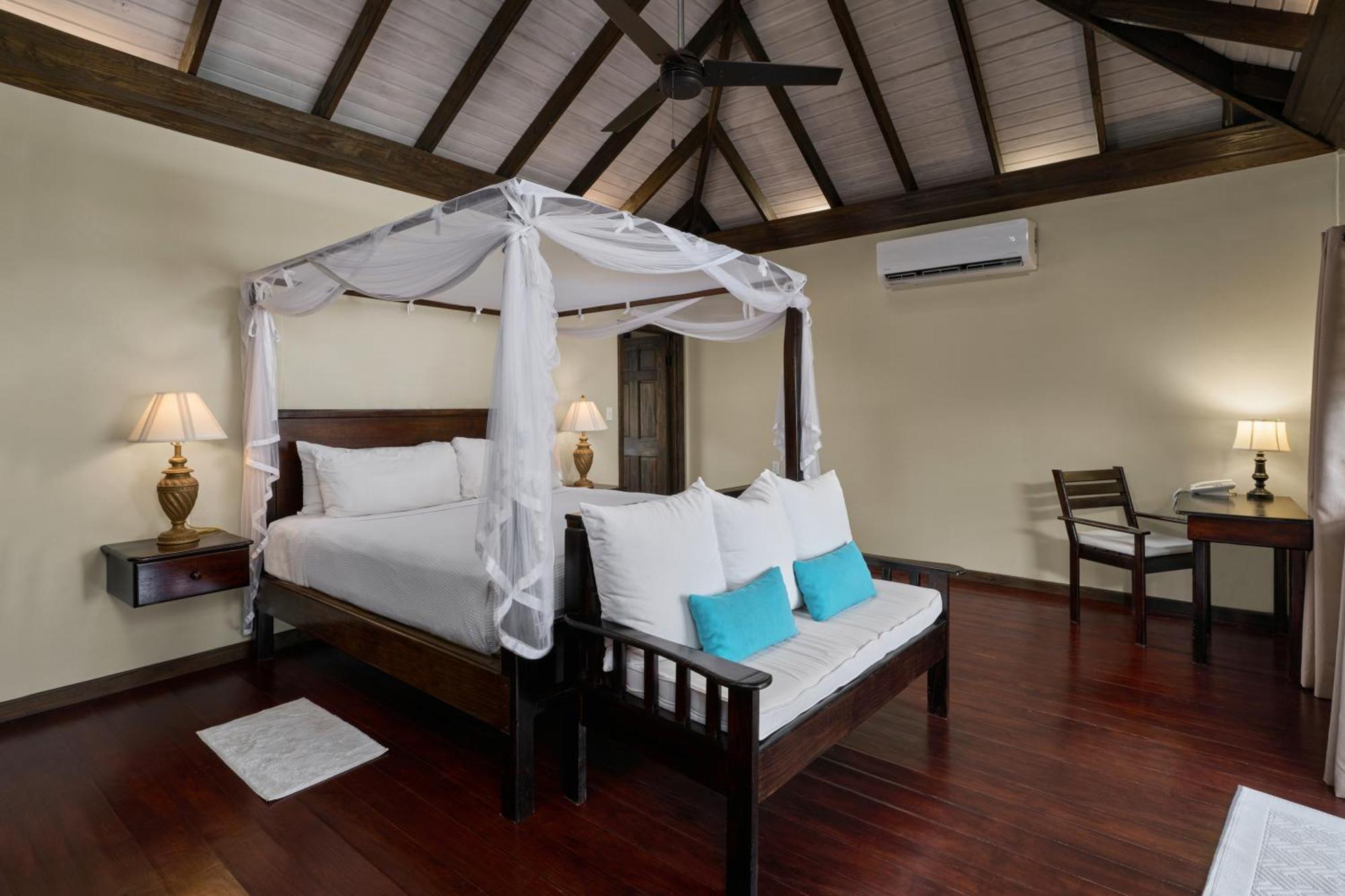 Premium Beachfront Sanctuary Pool Cottage