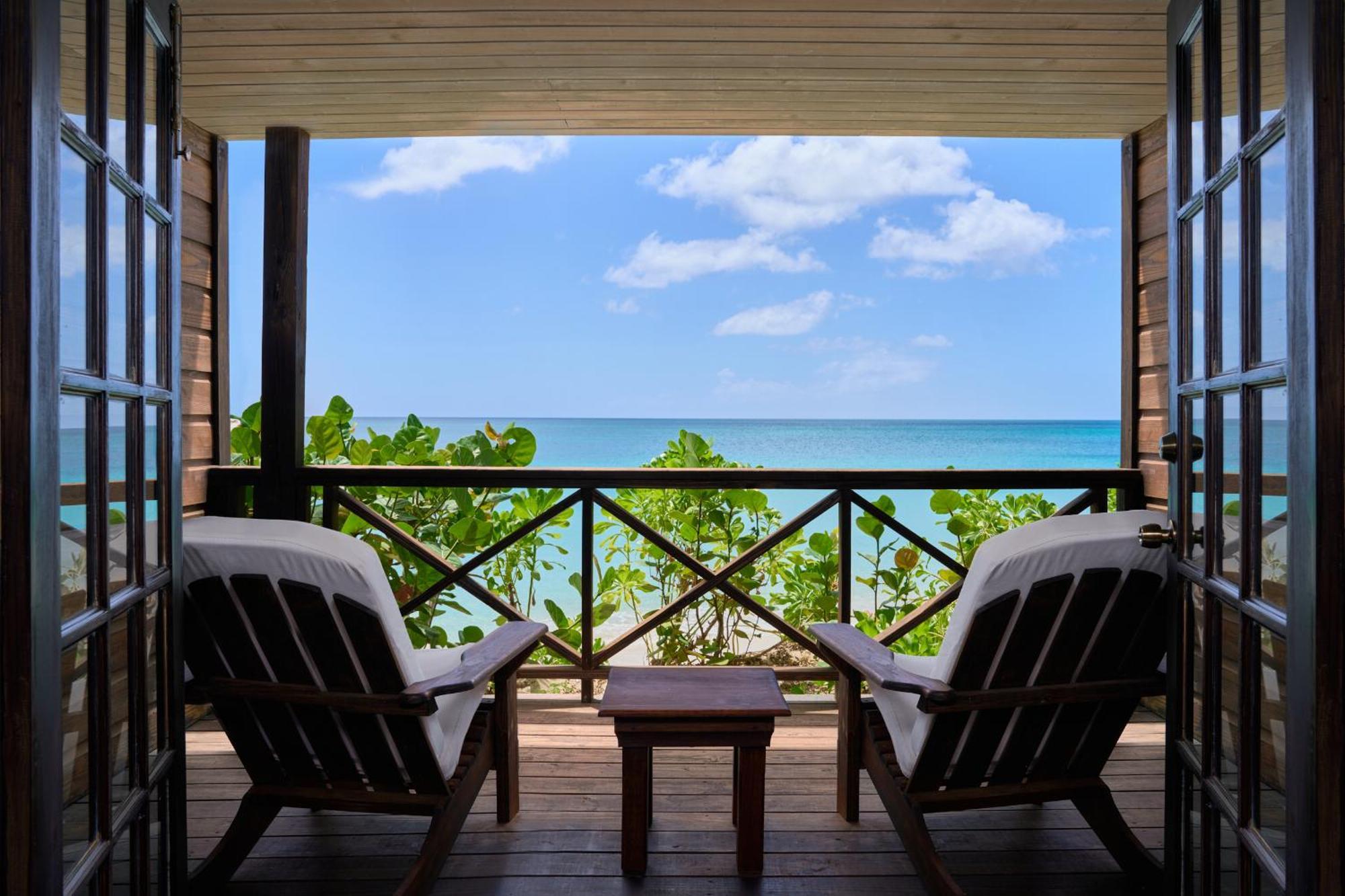 Premium Sunset Beachfront Room